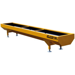 Reinforced 3 x 0.80 m painted feed trough