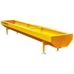 Standard 3 x 0.60 m painted feed trough