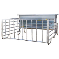 Pen for scalable 3 m calf feeder