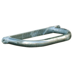 Wall spacer for stall