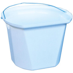 Graduated flat edge bucket