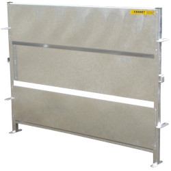 Metal nursery pen partition with metal sheet