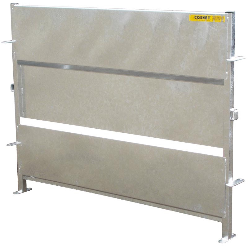 Metal nursery pen partition with metal sheet