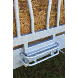 Hitch protection kit for metal hay rack Hitch protection kit for metal hay rack
