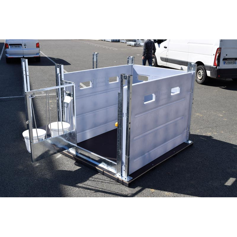 HYGIENE PRO LM calf pen with movable PE partitions HYGIENE PRO LM calf pen with movable PE partitions