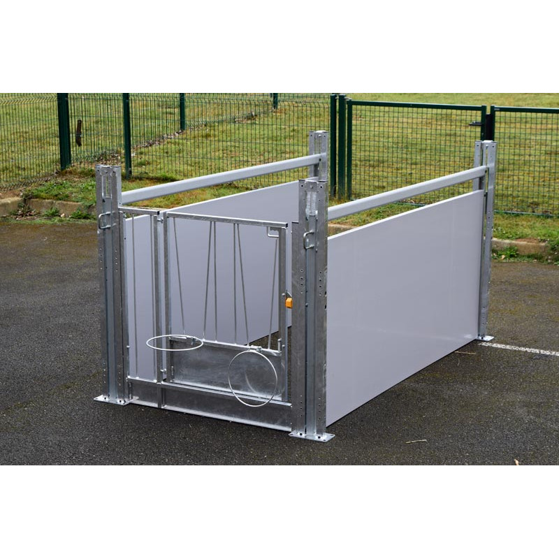 Calf pen STANDARD with movable partitions PVC