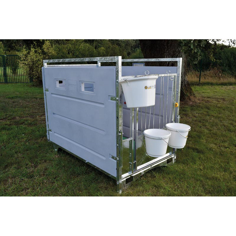 HYGIENE PRO - HDPE wheeled calf box - Model Single HYGIENE PRO - HDPE wheeled calf box - Model Single