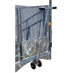 Swivel trolley to move wheeled boxes Swivel trolley to move wheeled boxes
