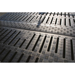 Hygiene PLUS PE slatted floor Hygiene PLUS PE slatted floor