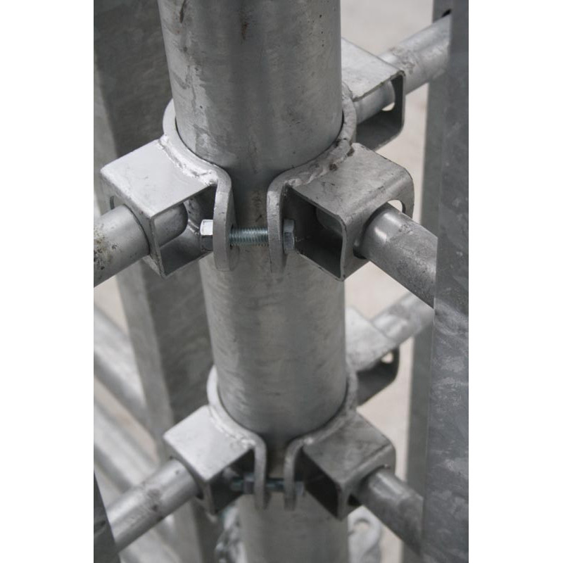 Ø 102 mm standard 1/2 bracket for 2 bolts in the axis Ø 102 mm standard 1/2 bracket for 2 bolts in the axis
