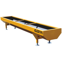 Reinforced 3 x 0.60 m painted feed trough