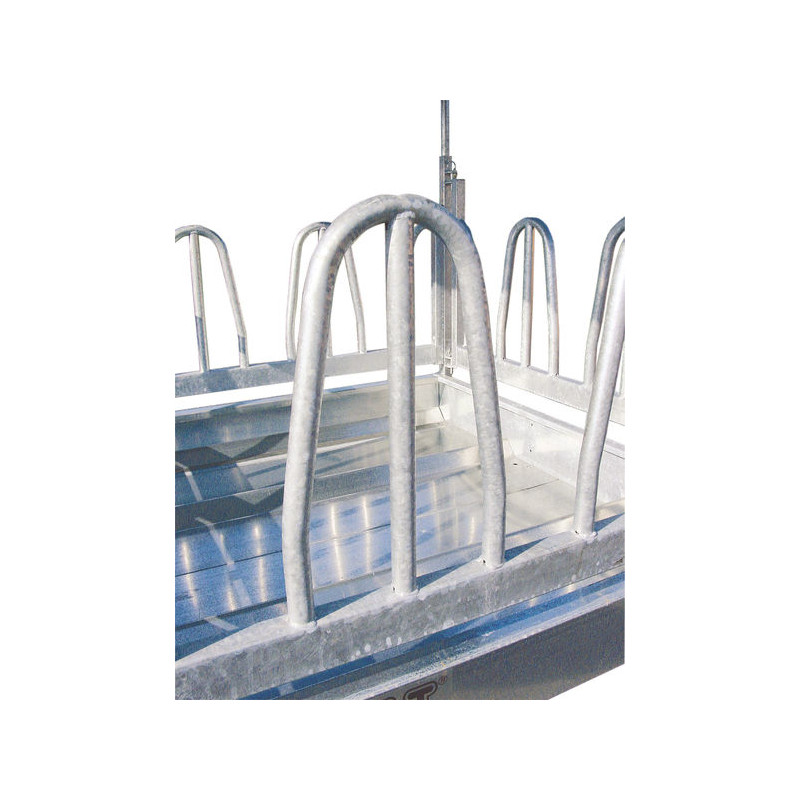 RTF tombstone hay rack