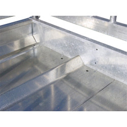 RTLS feed panel hay rack