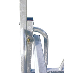 RTLS feed panel hay rack