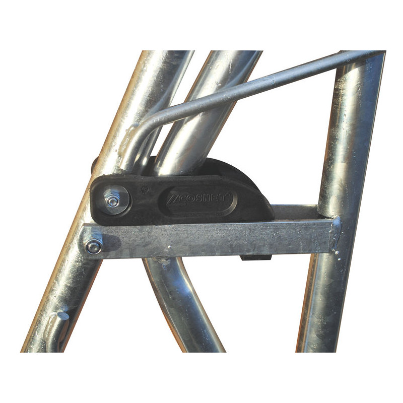 RTC II self-locking yoke hay rack RTC II self-locking yoke hay rack