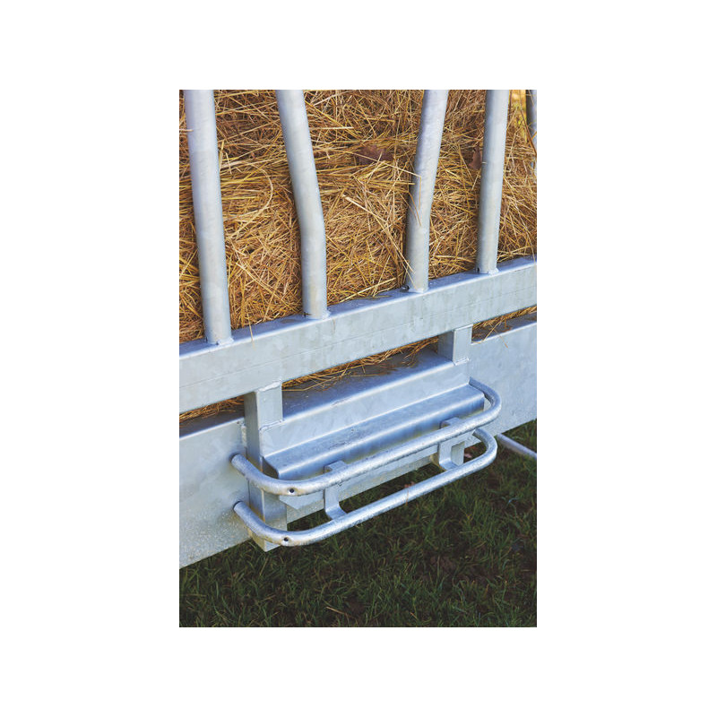 Hitch protection kit for metal hay rack Hitch protection kit for metal hay rack