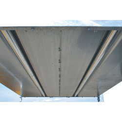 Reinforcement for the bottom of a single metal hay rack