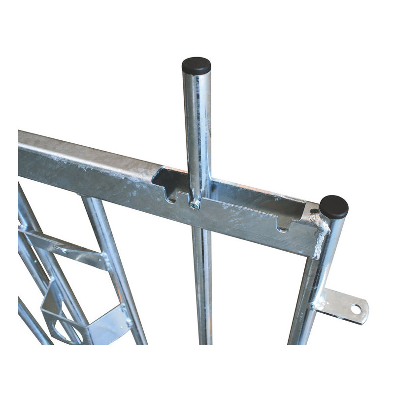 Front for calf pen