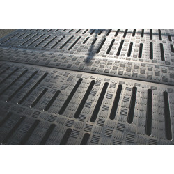 Hygiene PLUS PE slatted floor Hygiene PLUS PE slatted floor
