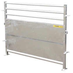 Metal calf pen partition with bottom metal sheet and barred upper part