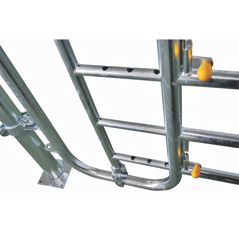 5-rail front end with man/calf passage gate H. 1.15 m 5-rail front end with man/calf passage gate H. 1.15 m