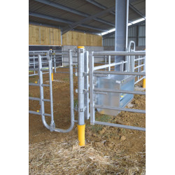 5-rail front end with man/calf passage gate H. 1.15 m 5-rail front end with man/calf passage gate H. 1.15 m